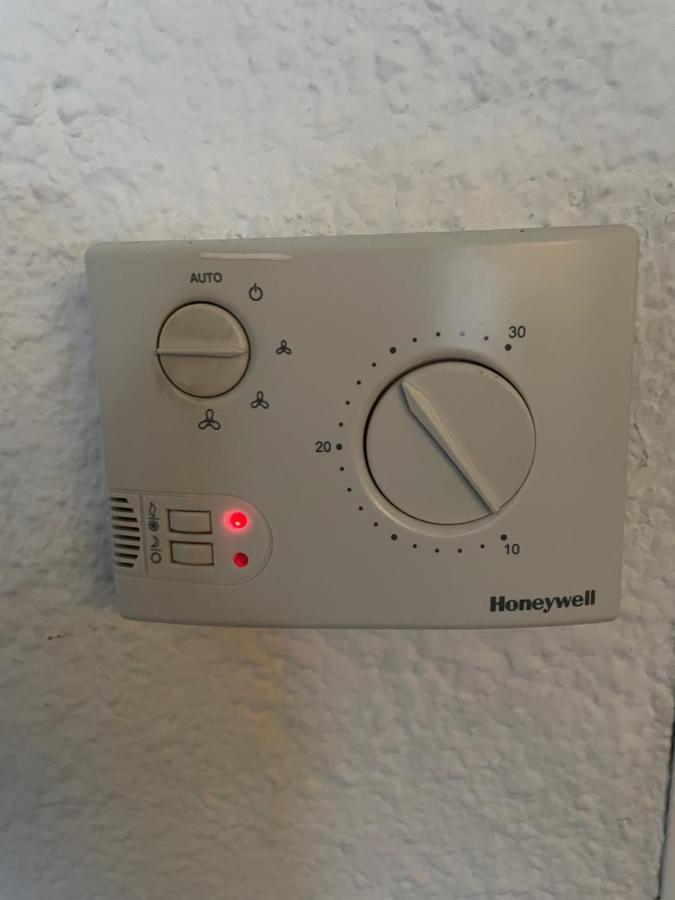 Hotel Ibis Budget Lyon Sud Saint-Fons A7 Exterior foto