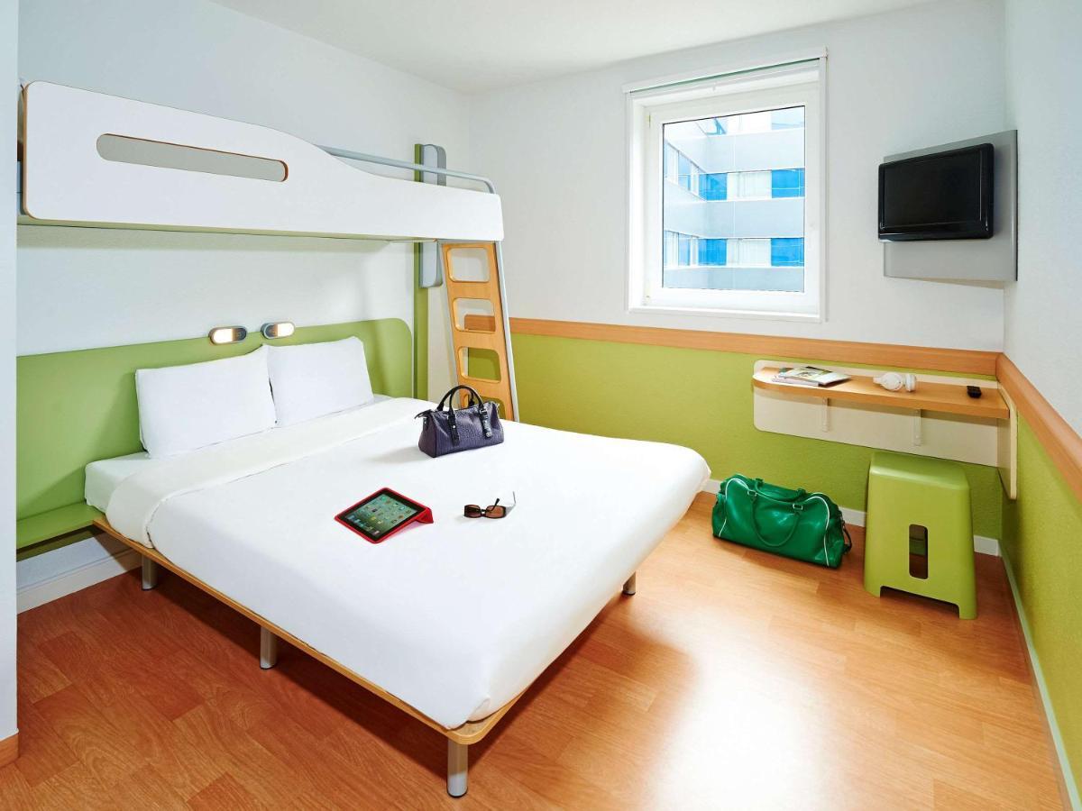 Hotel Ibis Budget Lyon Sud Saint-Fons A7 Exterior foto