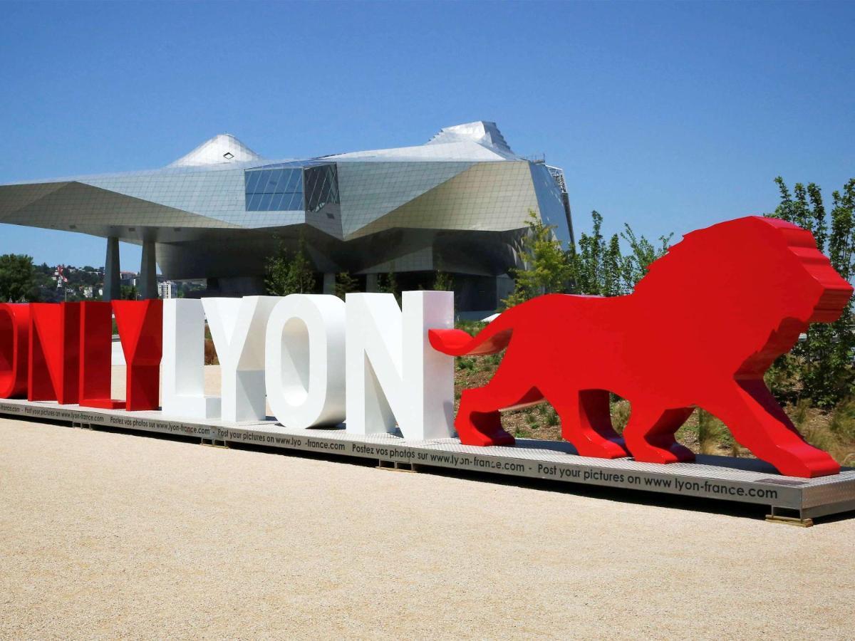 Hotel Ibis Budget Lyon Sud Saint-Fons A7 Exterior foto