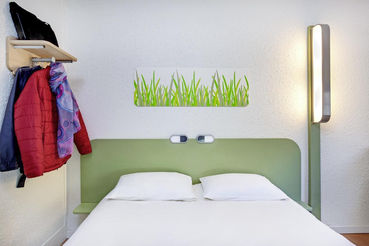 Hotel Ibis Budget Lyon Sud Saint-Fons A7 Exterior foto