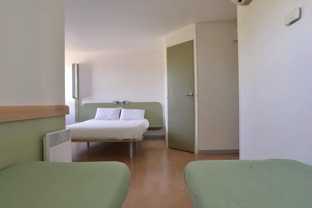 Hotel Ibis Budget Lyon Sud Saint-Fons A7 Exterior foto