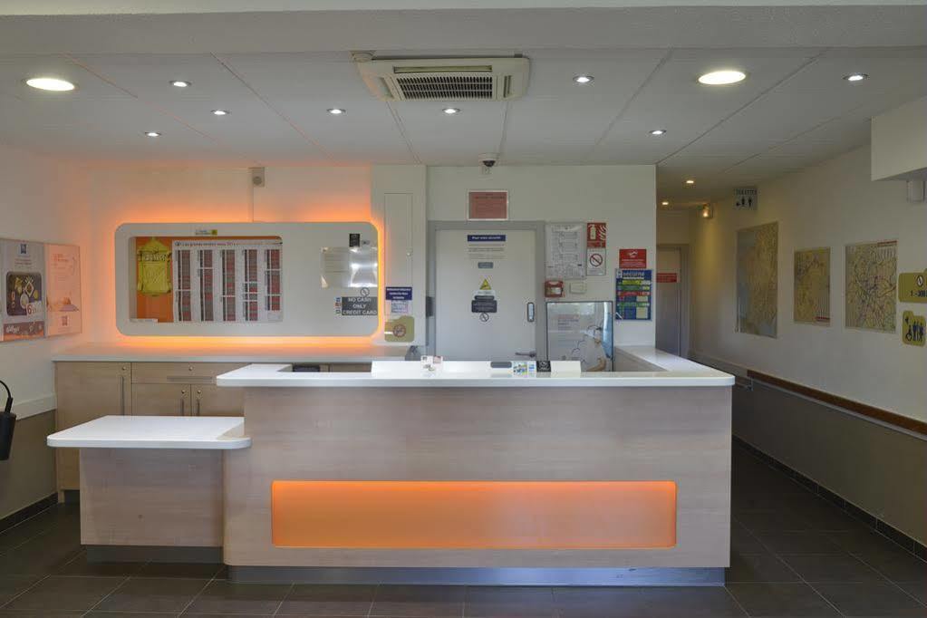 Hotel Ibis Budget Lyon Sud Saint-Fons A7 Exterior foto