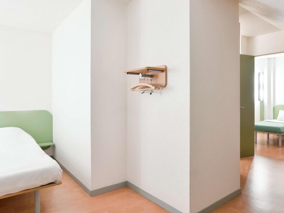 Hotel Ibis Budget Lyon Sud Saint-Fons A7 Exterior foto